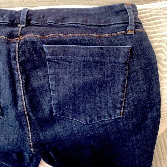 J Brand Women’s Jeans (Night Shadow) Dark Indigo Wash. Cuffed. Size 29 - Picture 5 of 12